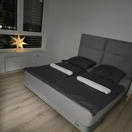 Luxury Rinok * ברטיסלאבה