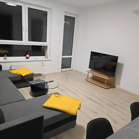 Luxury Rinok * ברטיסלאבה